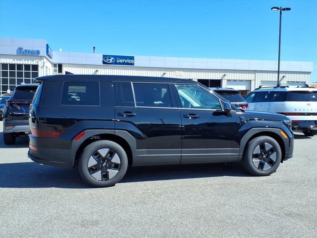 2026 Hyundai Santa Fe SE photo 4