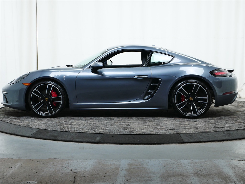2025 Porsche Cayman S photo 2
