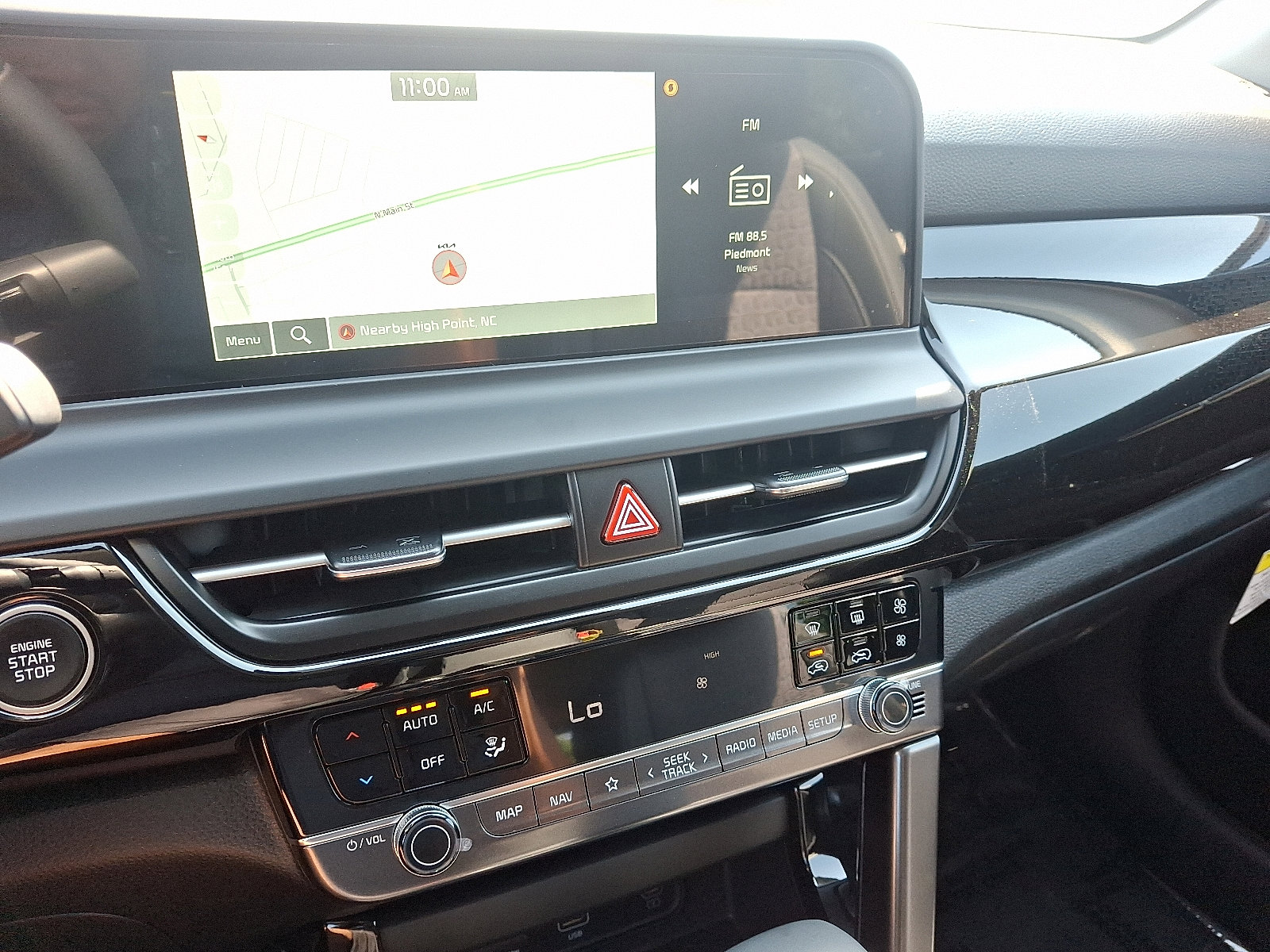 2025 Kia Seltos S photo 8