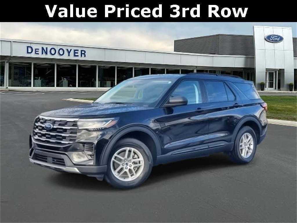 2026 Ford Explorer Active's photo