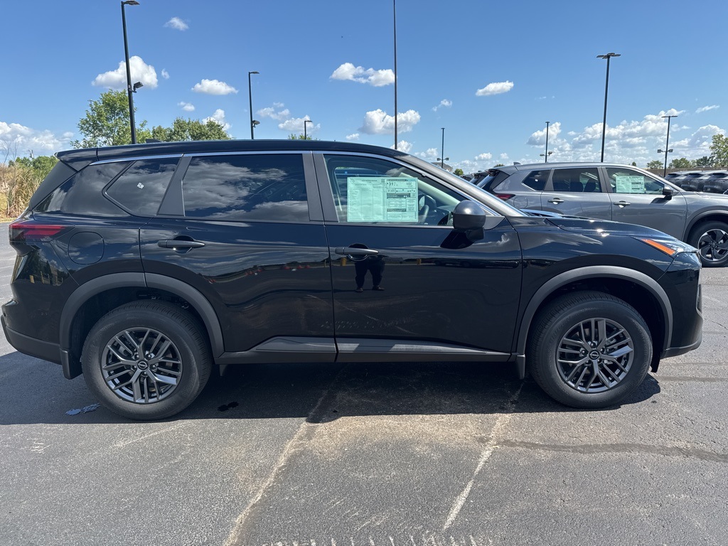 2026 Nissan Rogue S photo 2
