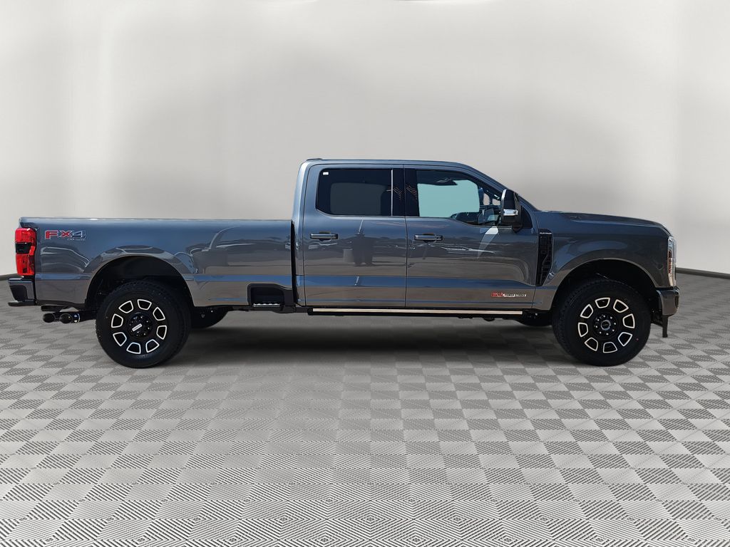 2026 Ford F-350 photo 2