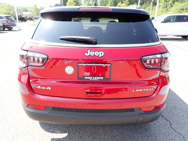 2025 Jeep Compass Limited photo 4