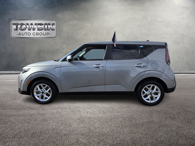 2023 Kia Soul LX photo 7