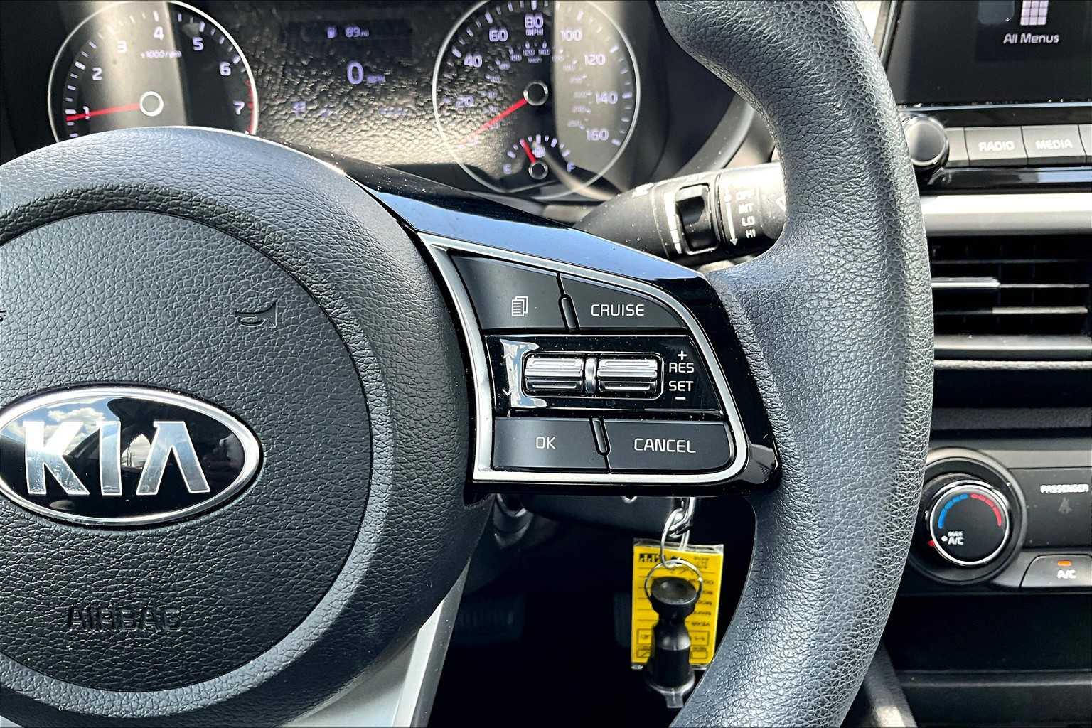 2021 Kia Forte LXS photo 23