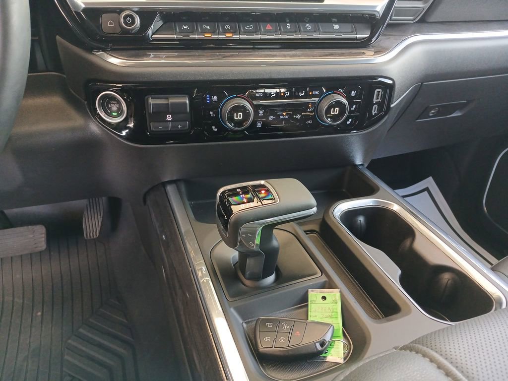 2025 Chevrolet Silverado 1500 LTZ photo 16