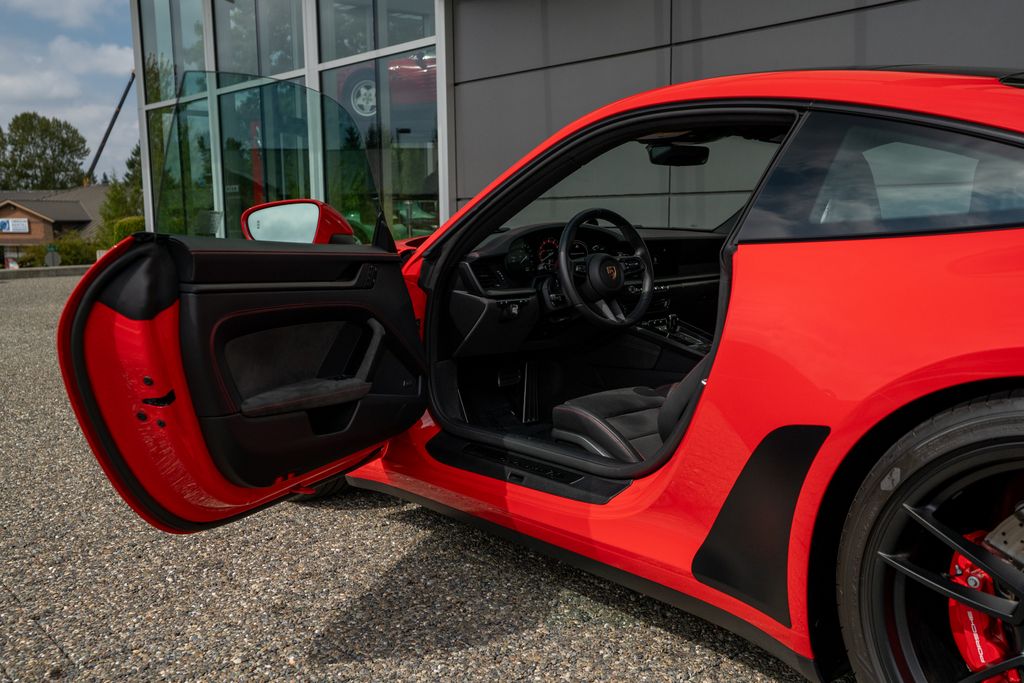 2023 Porsche 911 4 GTS photo 22