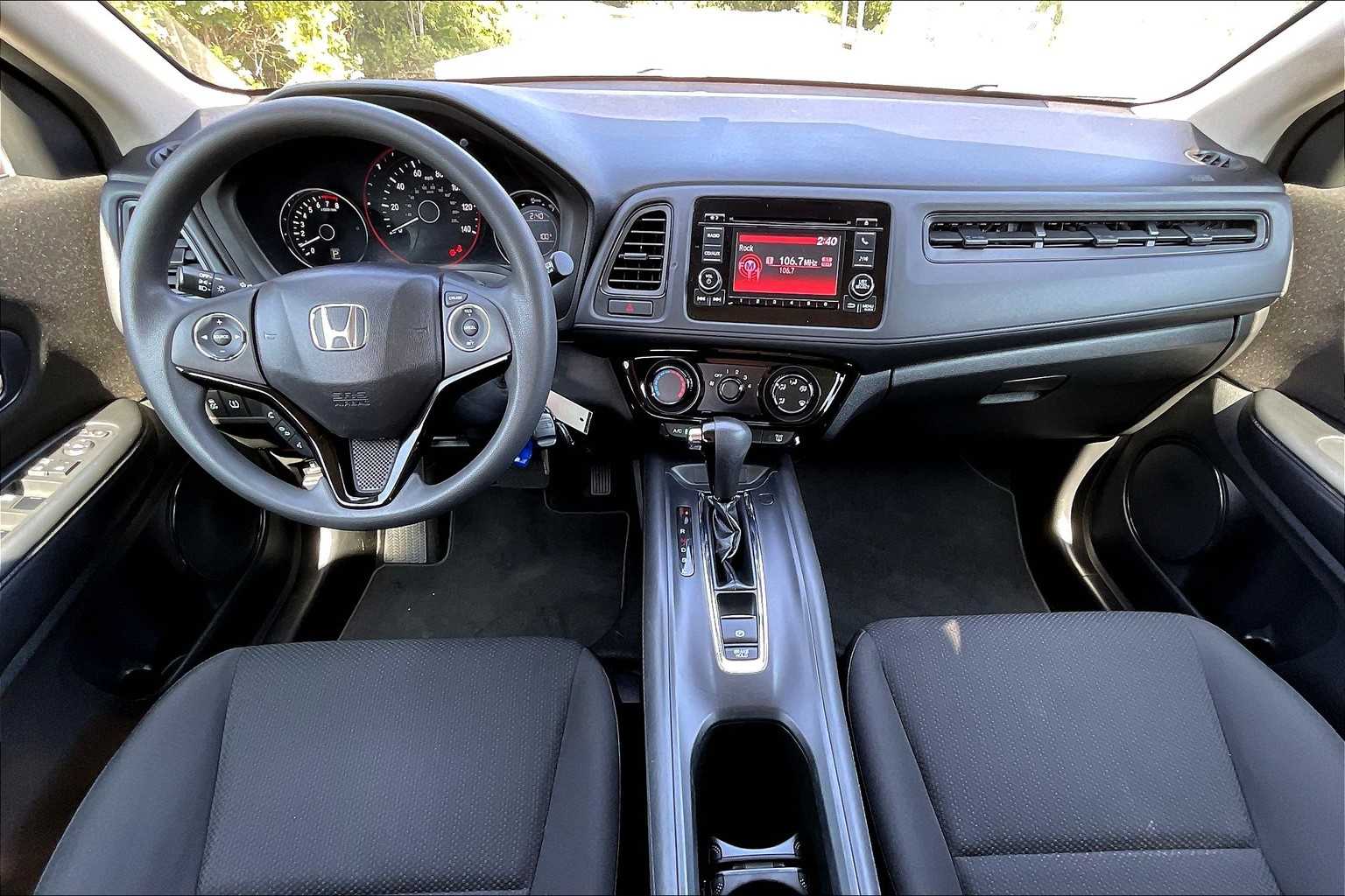 2016 Honda HR-V LX photo 21