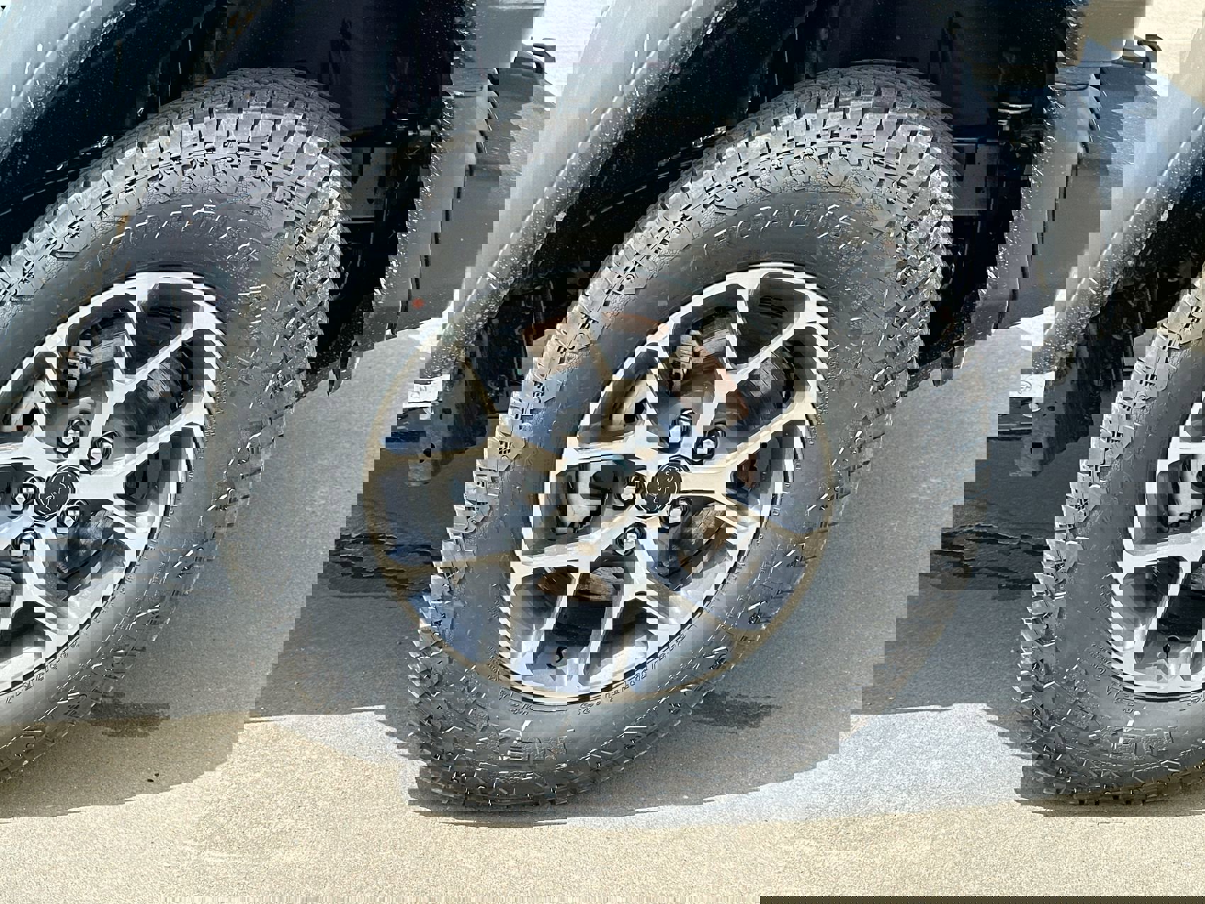 2024 Jeep Wrangler Sport S photo 10
