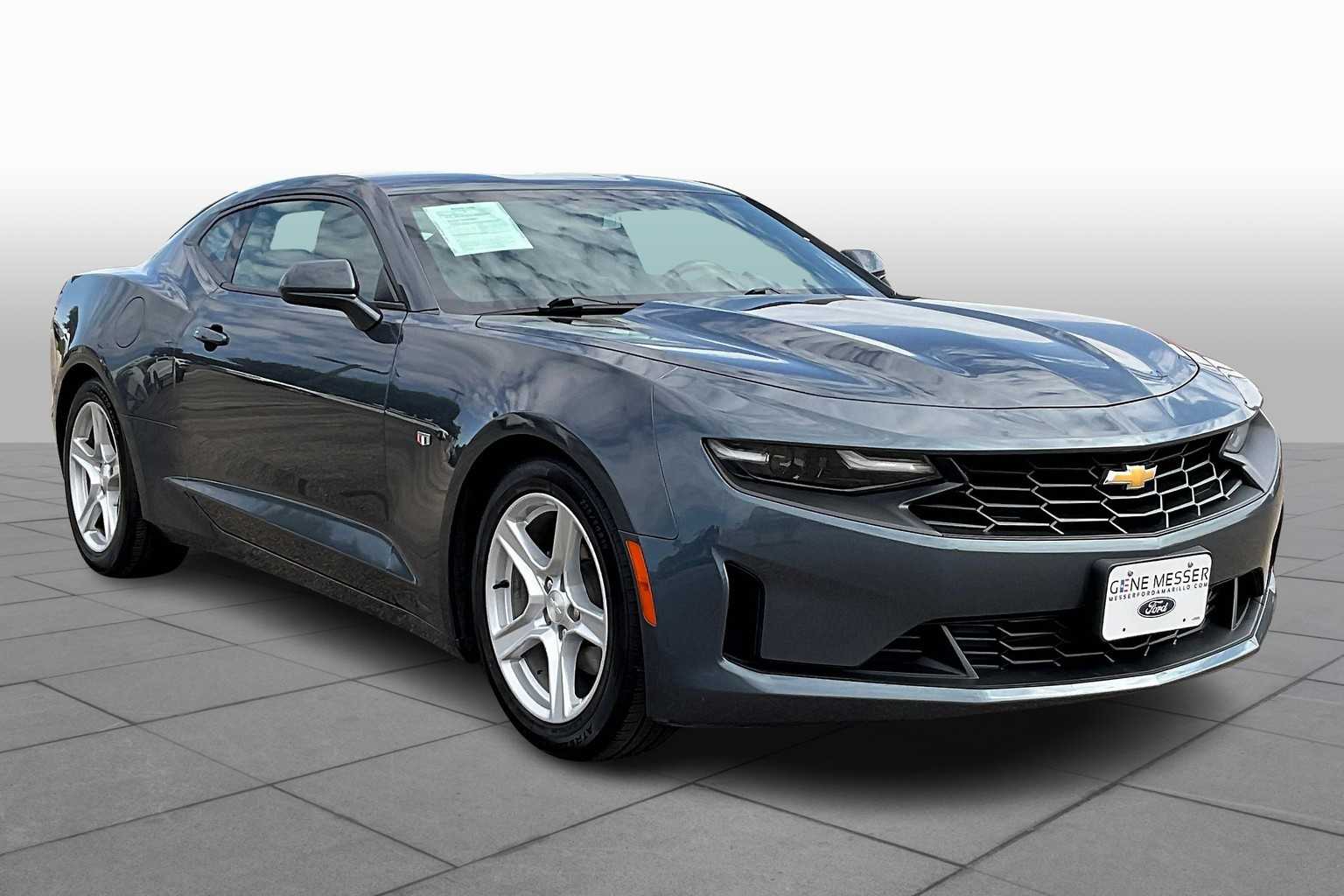 2022 Chevrolet Camaro 1LS 1LT photo 2