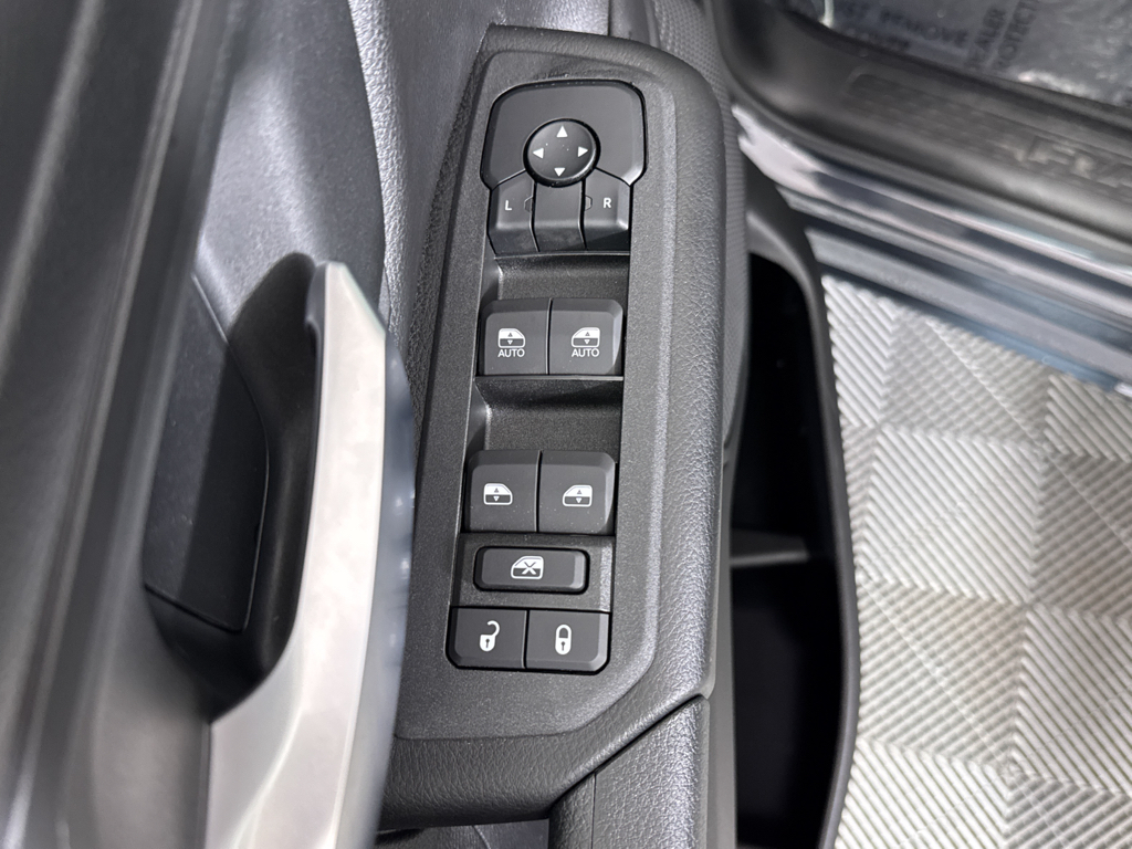 2025 Ram 1500 Tradesman photo 28