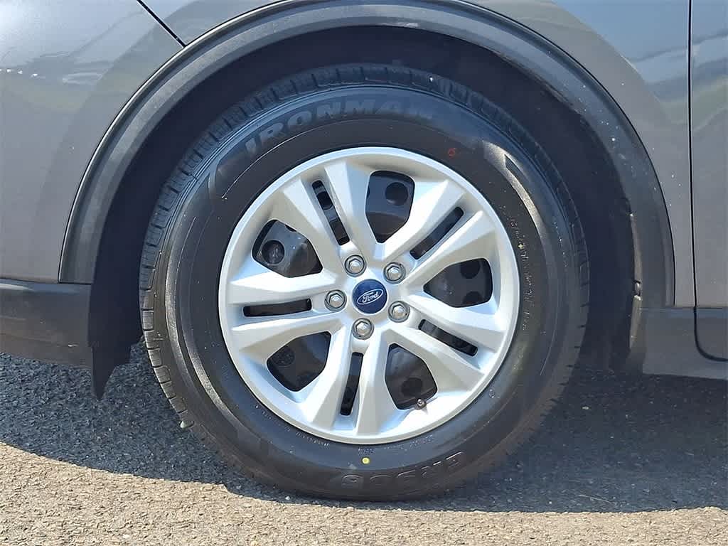 2022 Ford Escape S photo 23