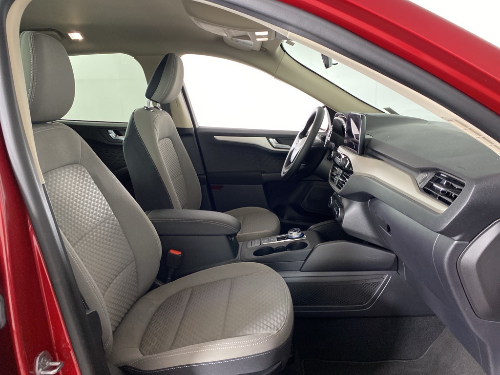 2020 Ford Escape SE photo 23