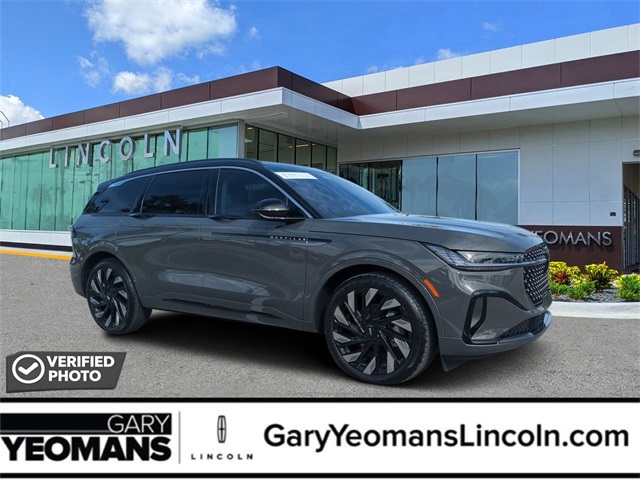 2025 Lincoln Nautilus Black Label's photo