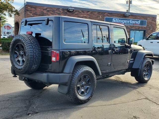 2017 Jeep Wrangler Unlimited Sport photo 3