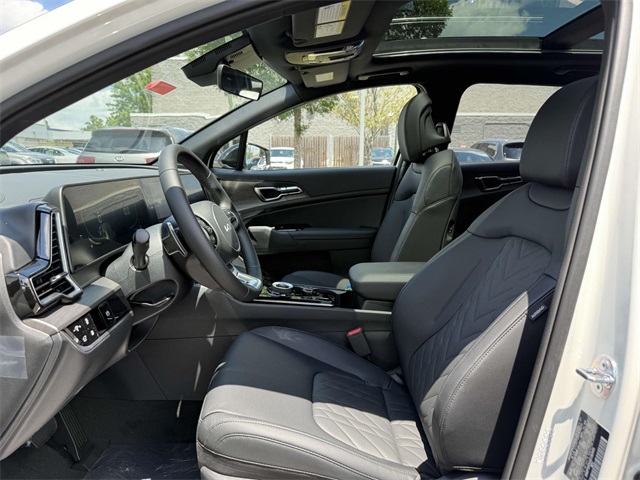 2025 Kia Sportage Plug-In Hybrid X-Line photo 13