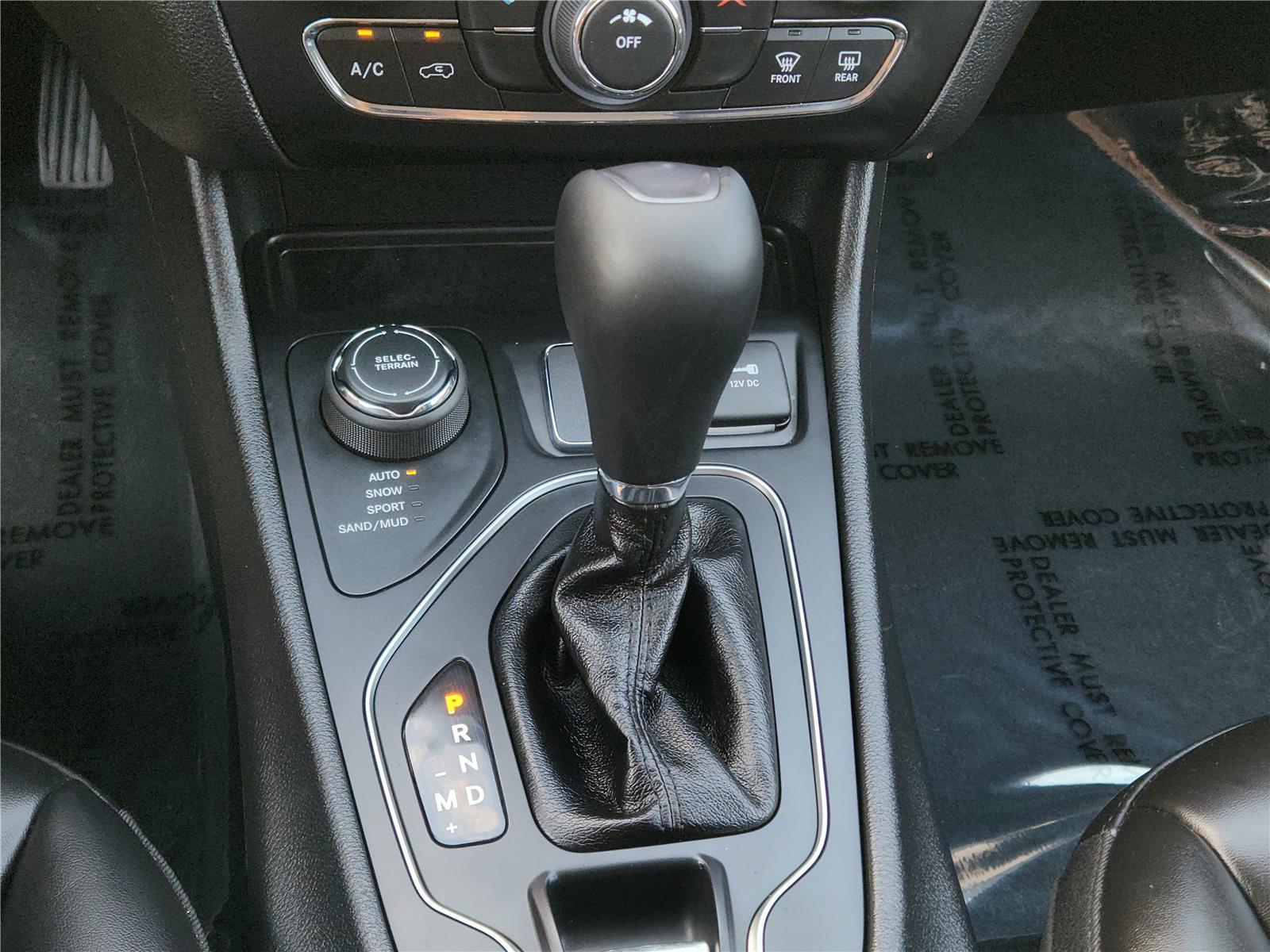 2019 Jeep Cherokee Latitude photo 18