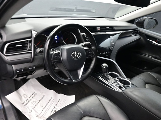 2019 Toyota Camry XSE photo 12