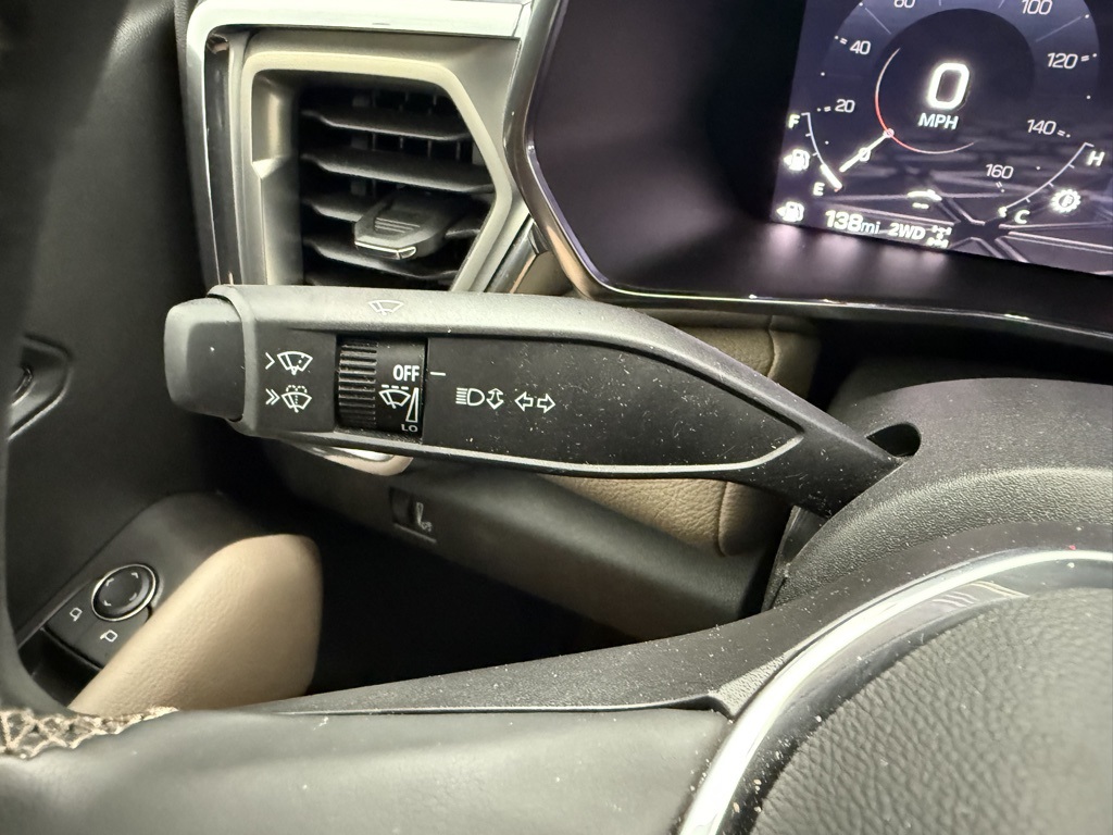 2024 Gmc Canyon Denali photo 38