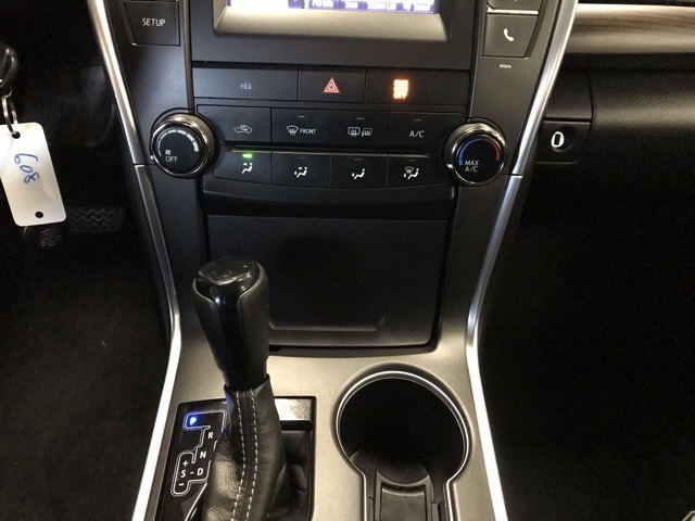 2017 Toyota Camry LE photo 16