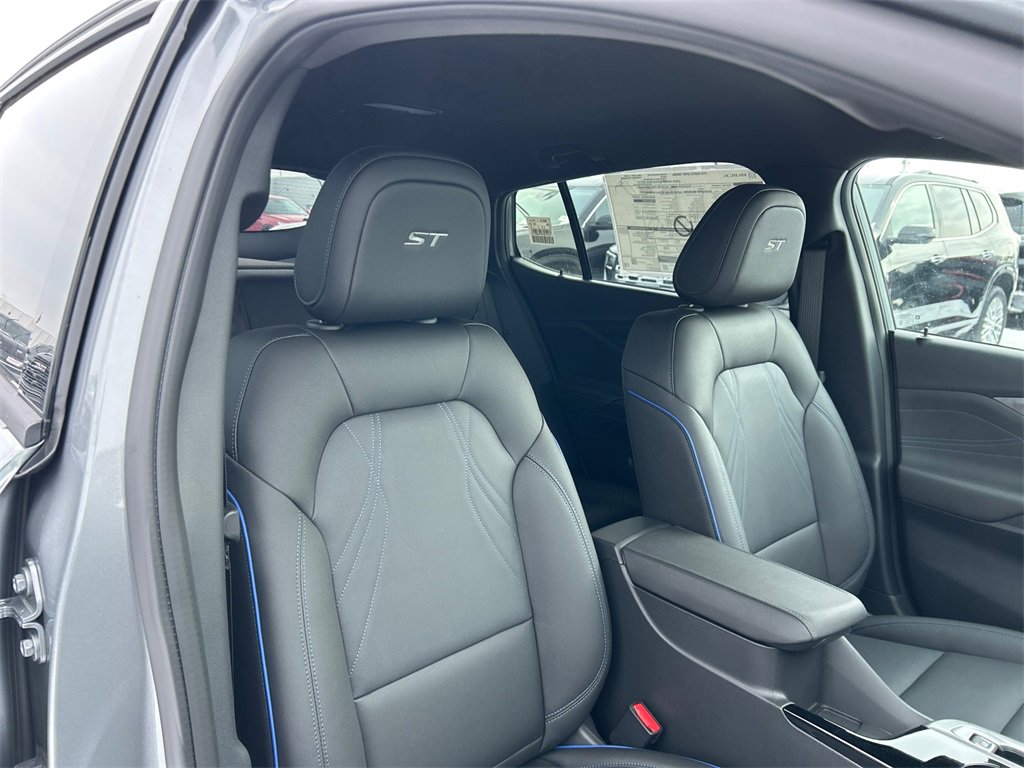 2026 BUICK ENVISTA - Image 32