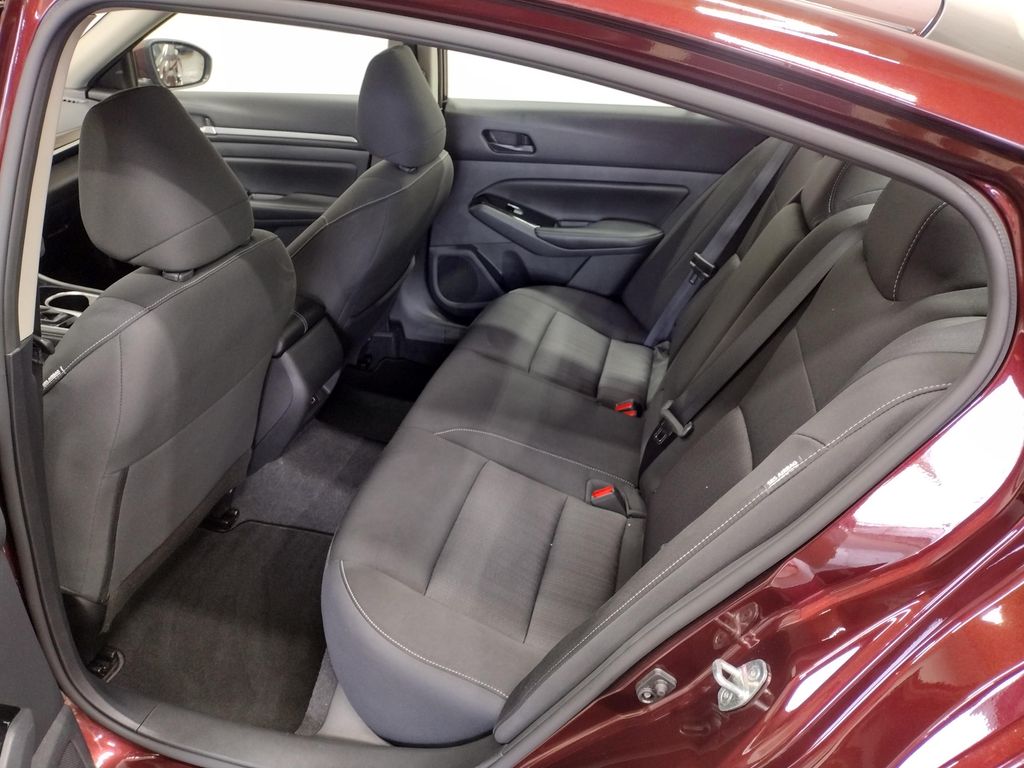 2023 Nissan Altima 2.5 SV photo 18
