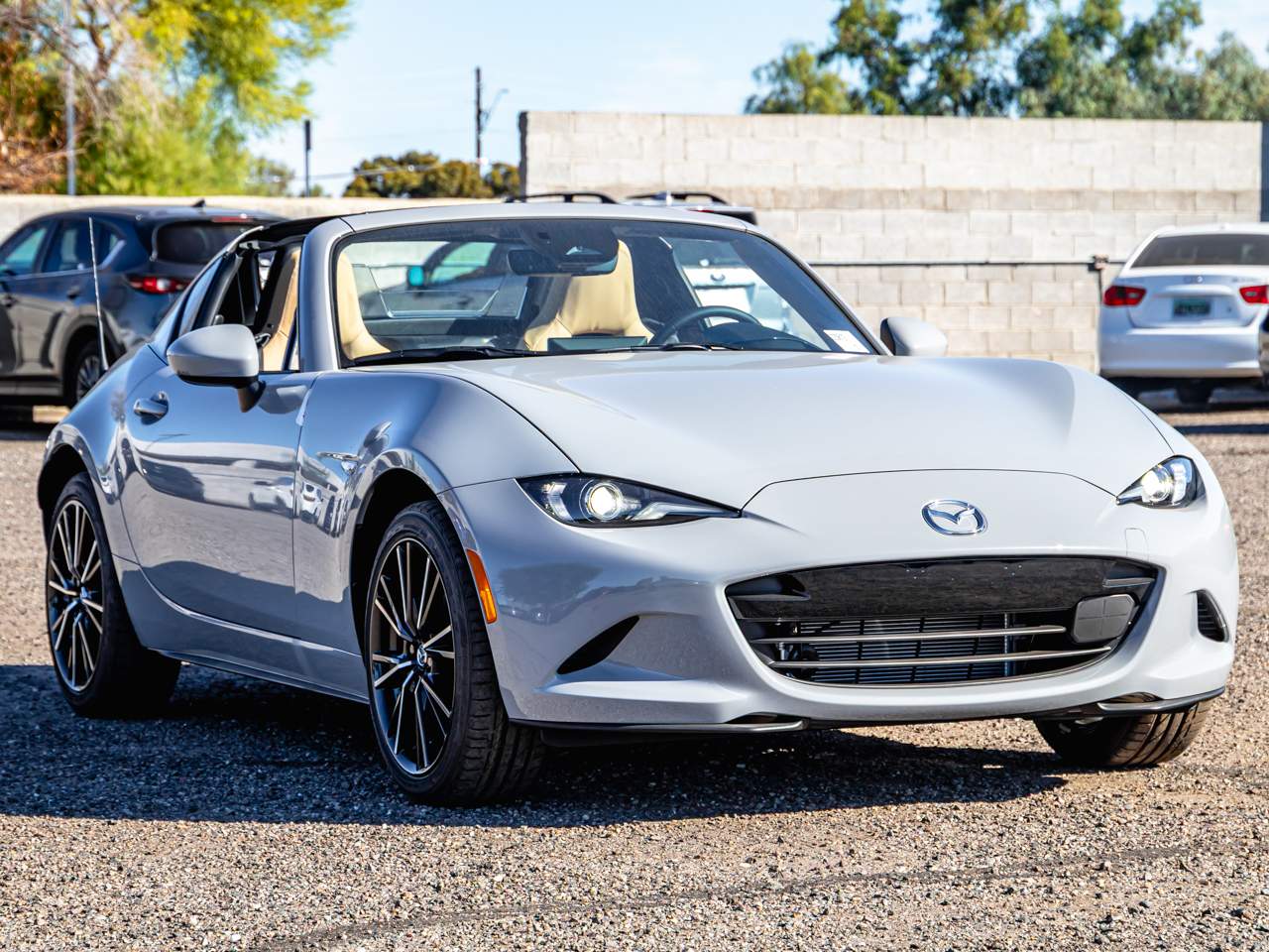2025 Mazda MX-5 Miata Miata RF Grand Touring photo 3