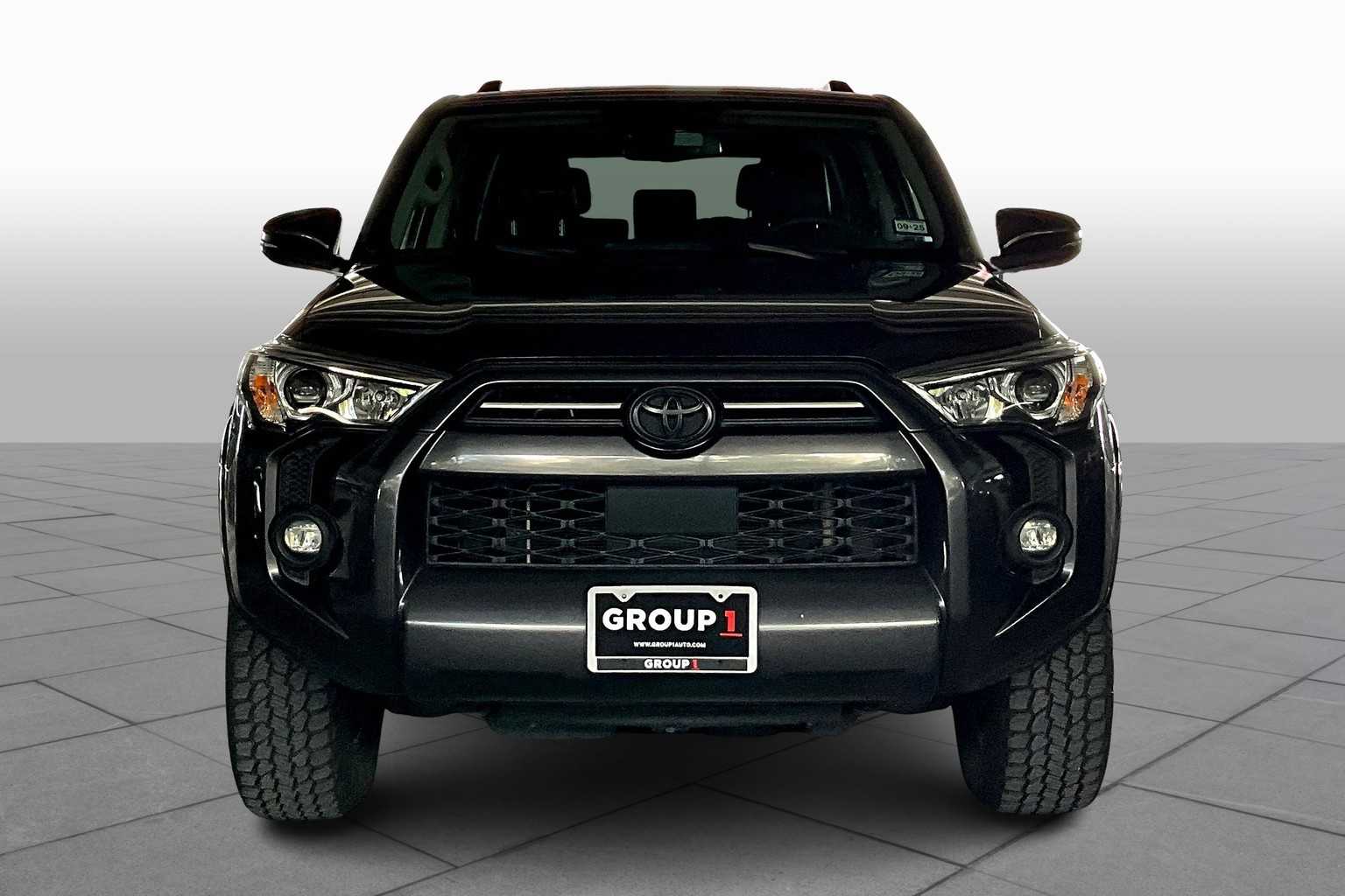 2022 Toyota 4Runner SR5 Premium photo 3