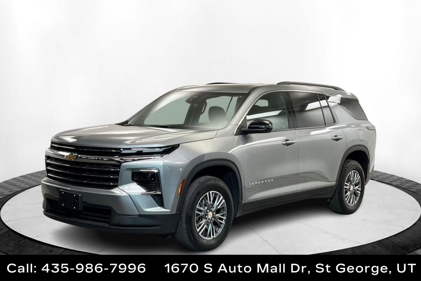 2025 Chevrolet Traverse LT's photo