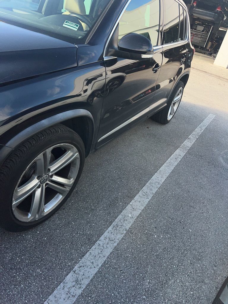 Used 2016 Volkswagen Tiguan R-Line with VIN WVGBV7AX6GW048961 for sale in Fort Pierce, FL