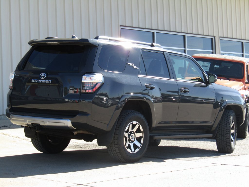 2024 Toyota 4Runner TRD Off-Road Premium photo 3