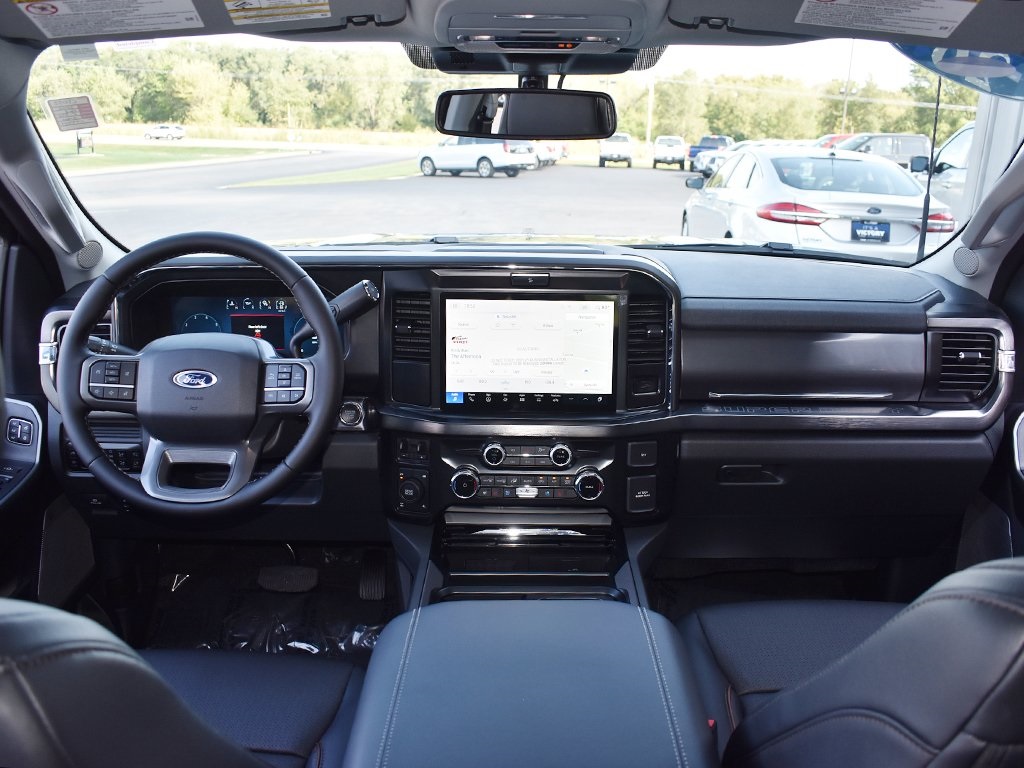 2026 Ford F-350 Lariat photo 4