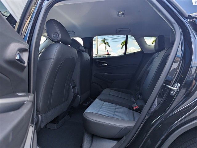 2025 Chevrolet Trax LT photo 7