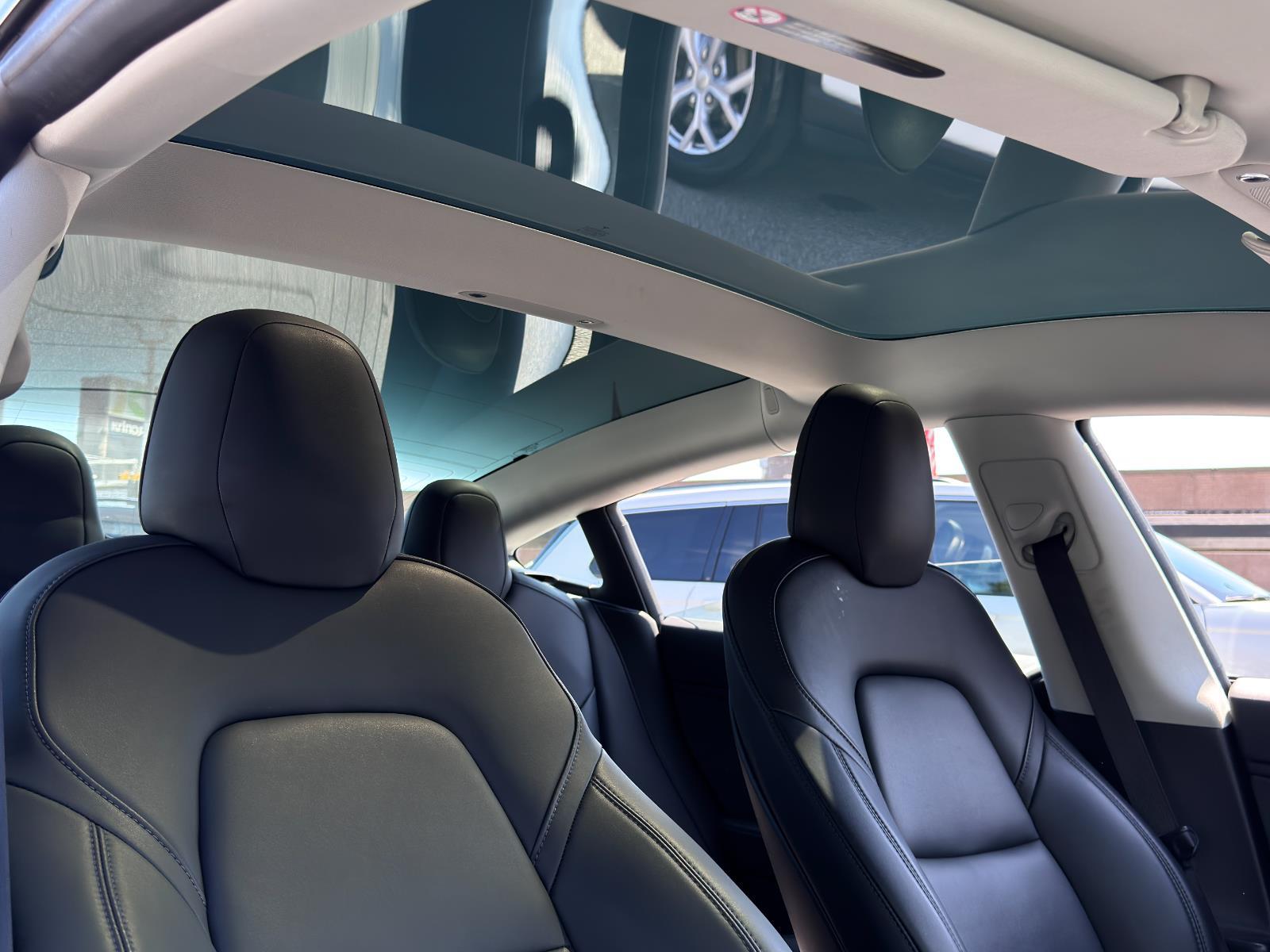 2018 Tesla Model 3 Long Range photo 23