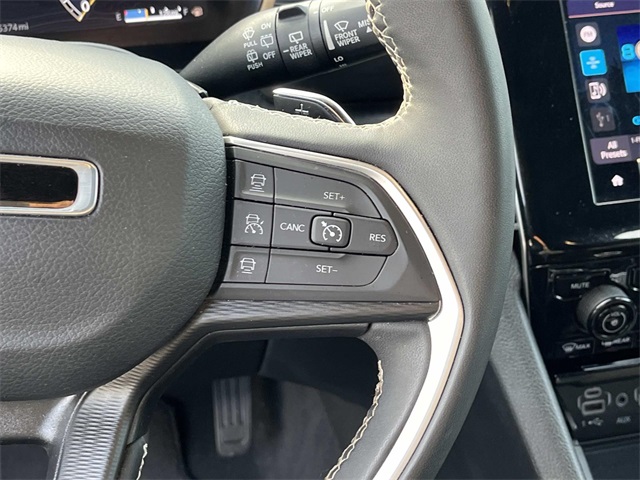 2024 Jeep Grand Cherokee Altitude photo 31