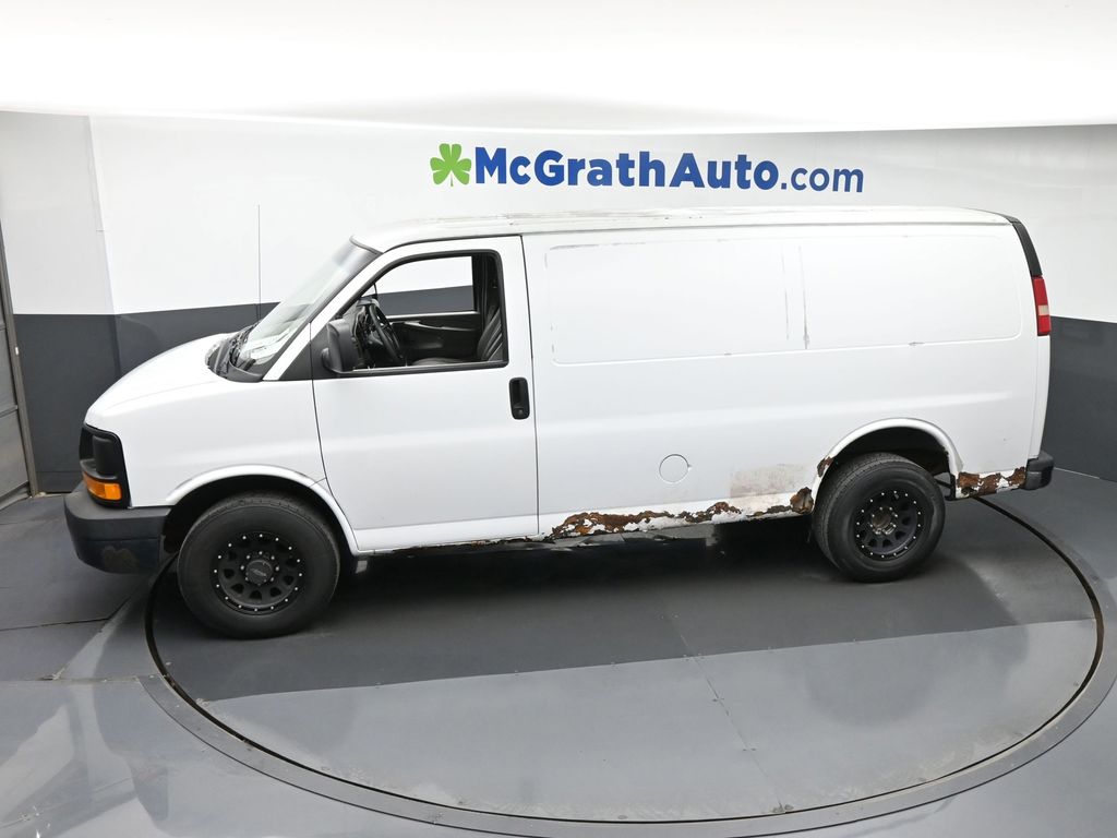 2012 Chevrolet Express 2500 Work Van photo 10