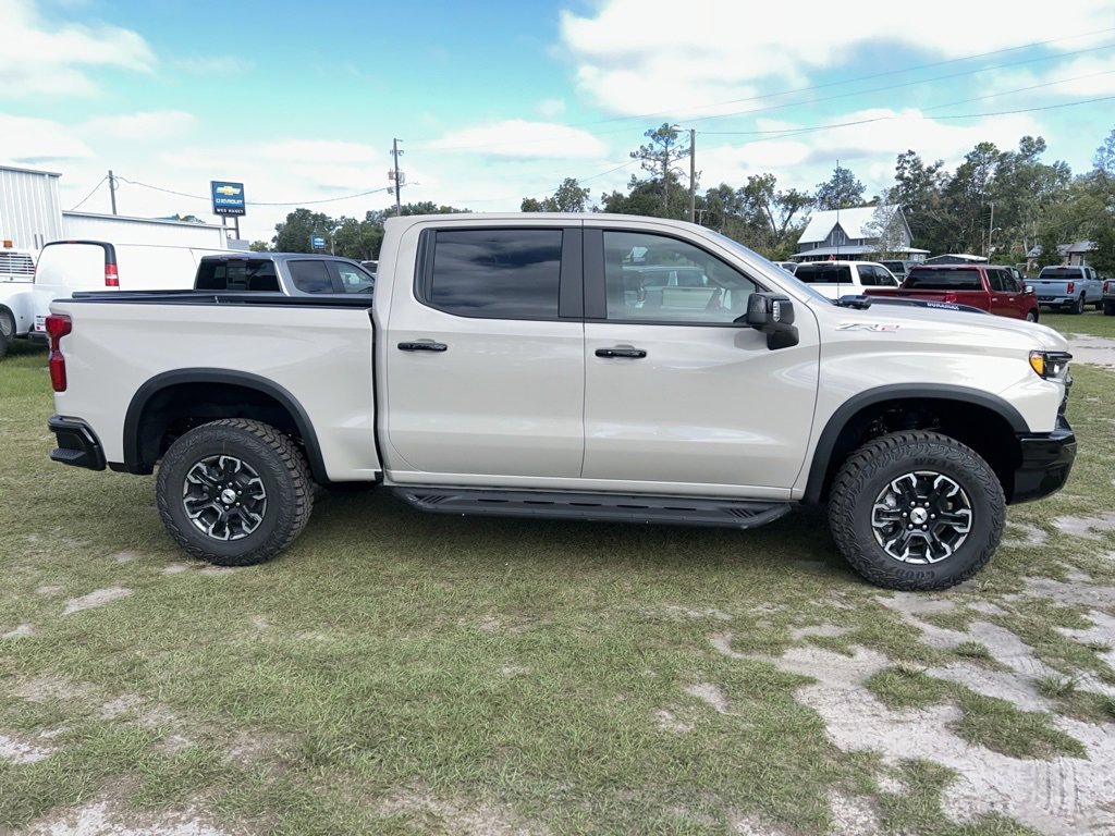 2026 Chevrolet Silverado 1500 ZR2 photo 4
