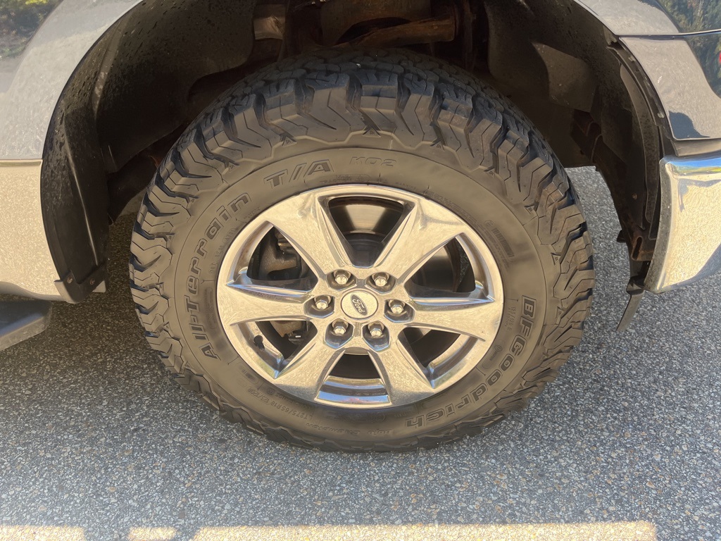 2017 Ford F-150 XLT photo 4