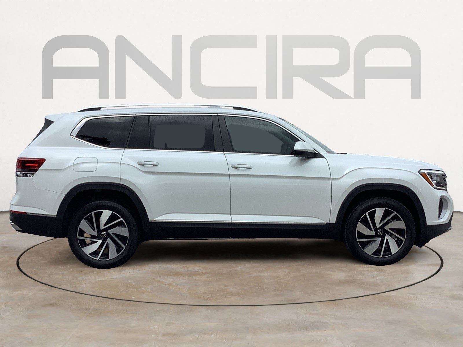 2025 Volkswagen Atlas SEL photo 9