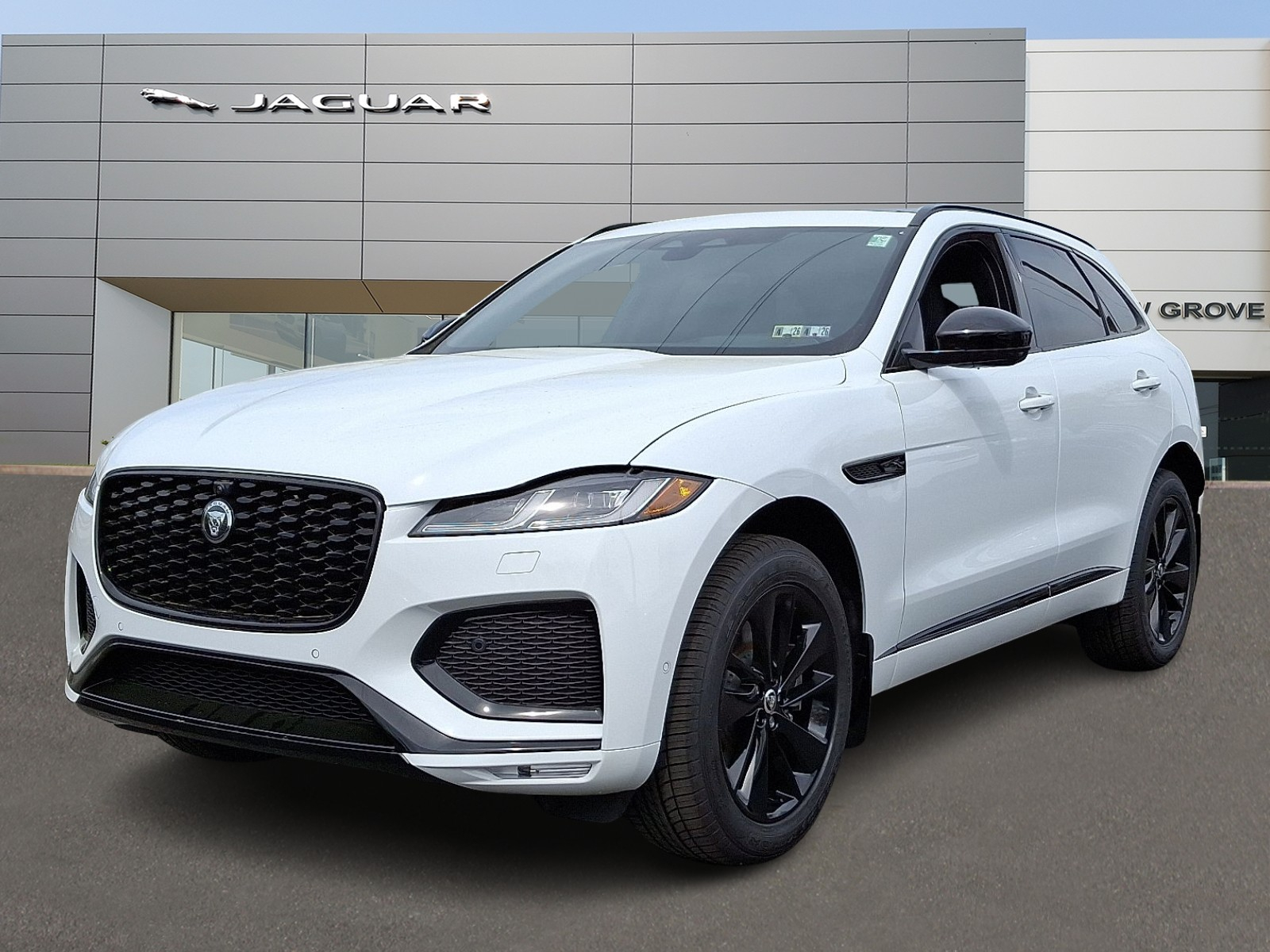 2026 Jaguar F-Pace R-Dynamic S's photo