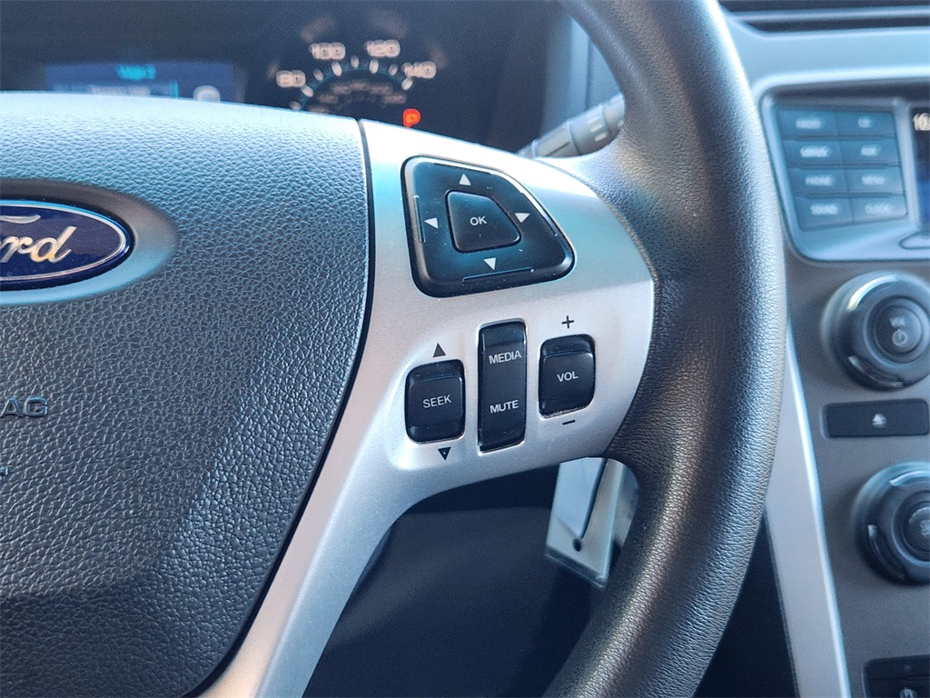 2014 Ford Explorer Base photo 13