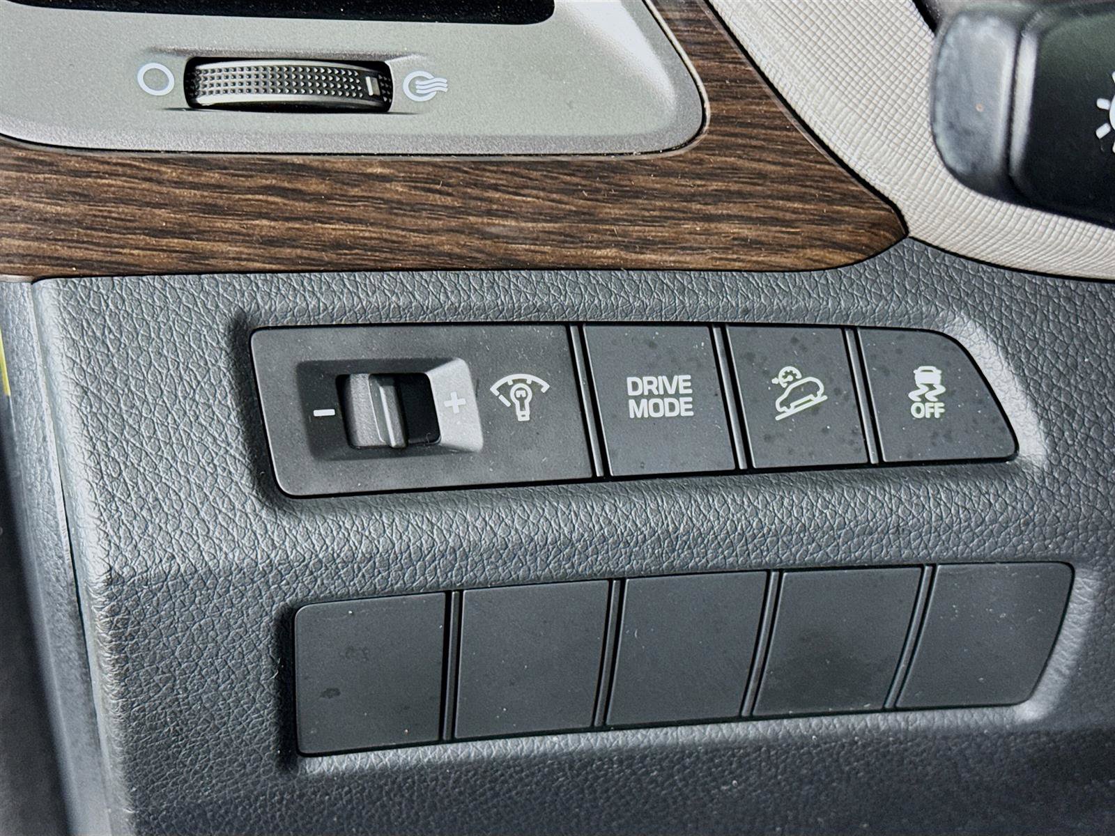 2017 Hyundai Santa Fe Sport Base photo 9