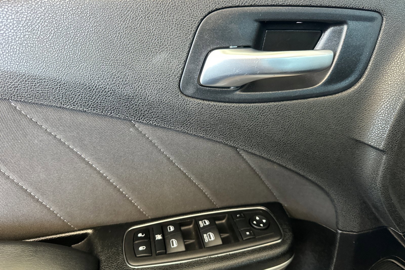 2023 Dodge Charger SXT photo 11