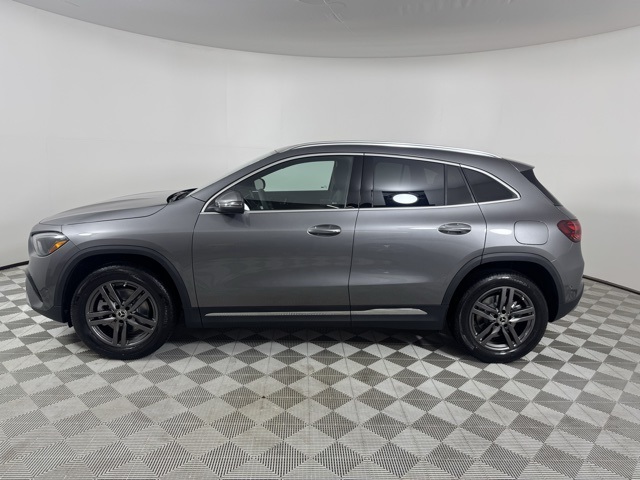 2026 Mercedes Benz GLA 250 4MATIC photo 3