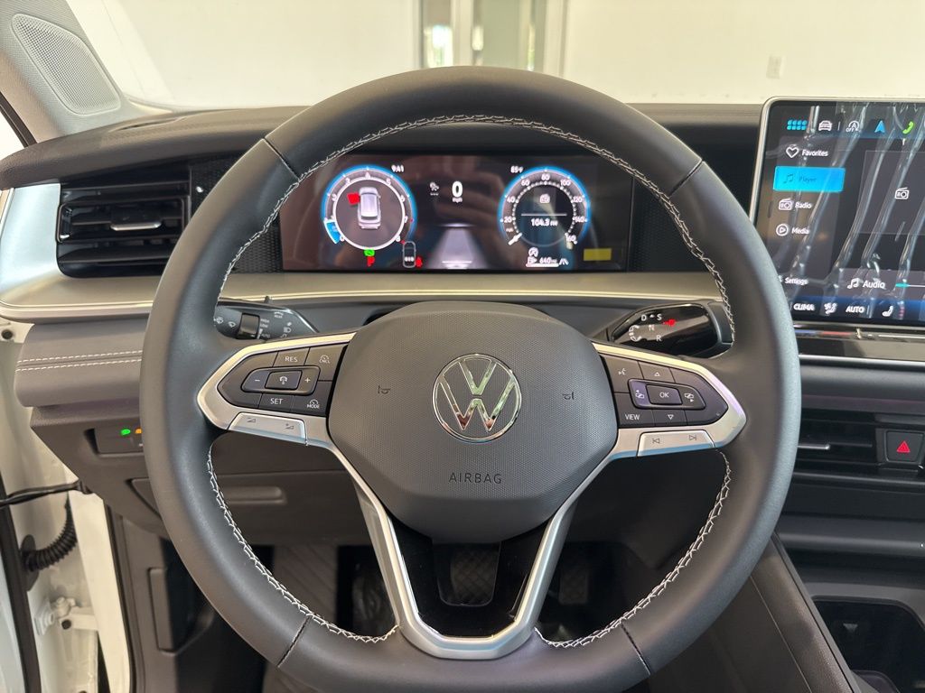 2025 Volkswagen Tiguan SE photo 21