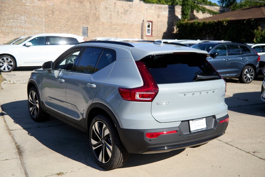 2026 VOLVO XC40 - Image 6