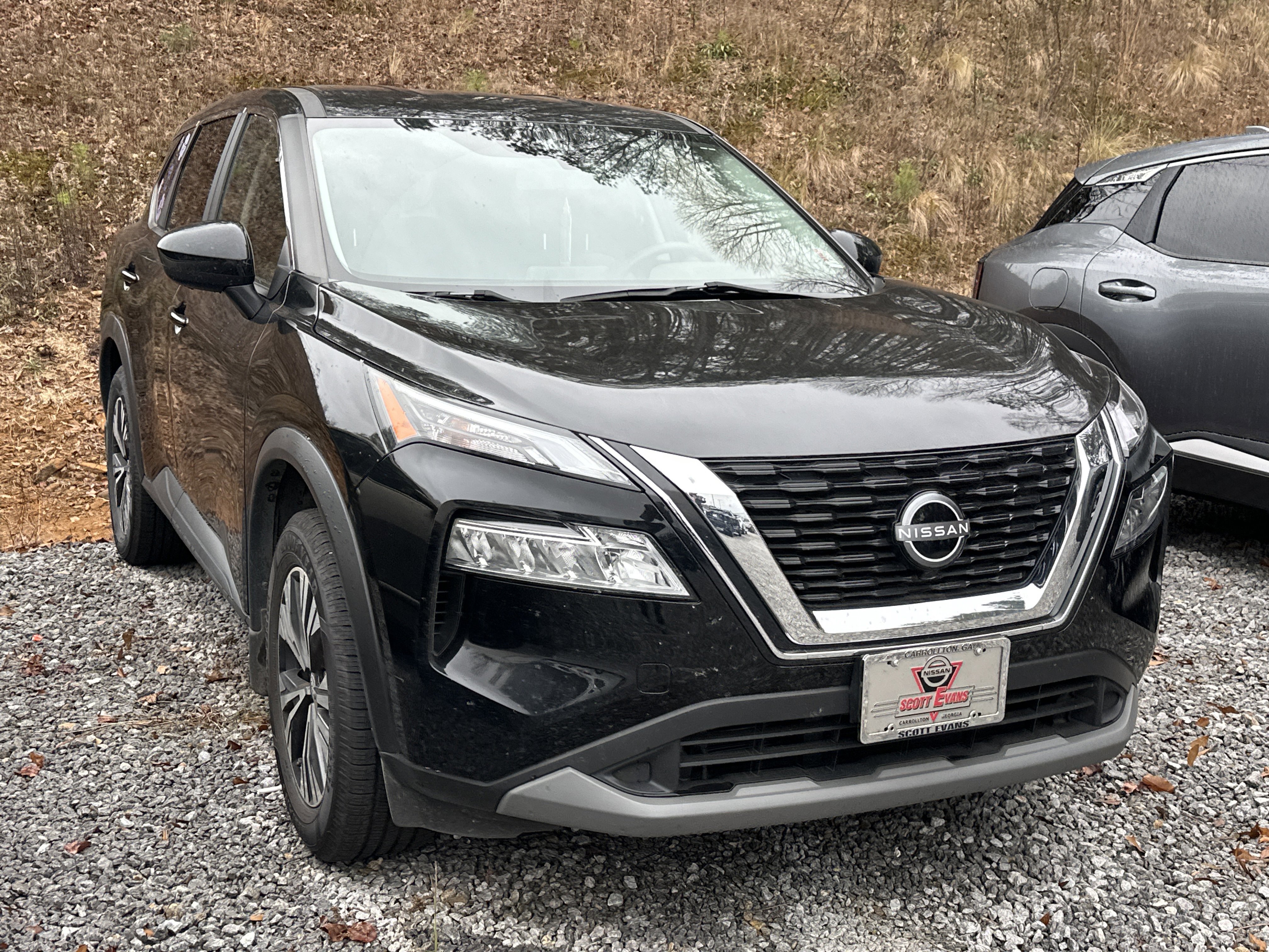 2023 Nissan Rogue SV's photo