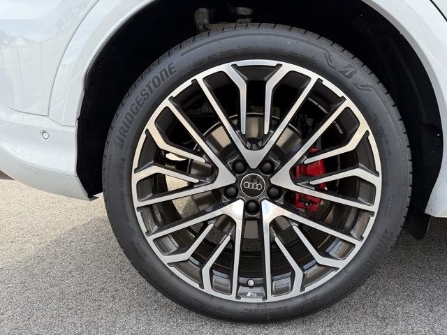 2025 Audi SQ5 Premium Plus photo 9