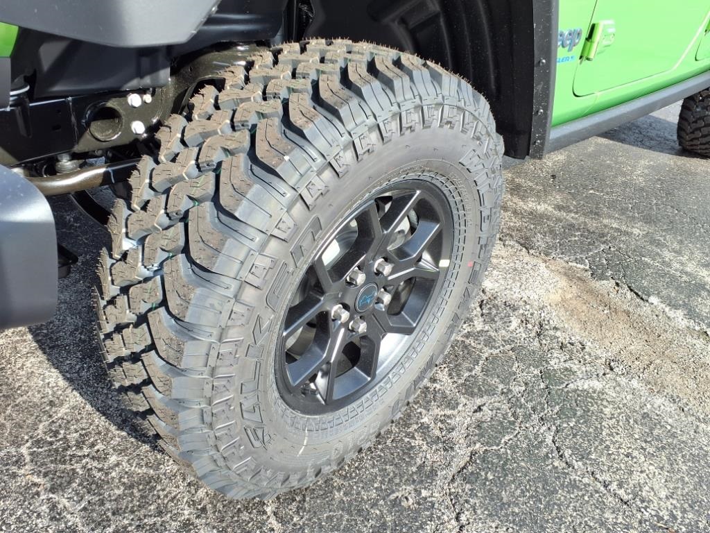 2025 Jeep Wrangler Willys 4xe photo 5