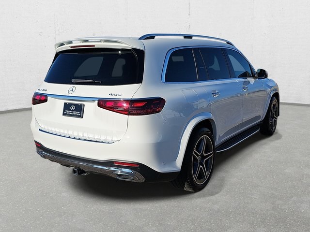 2024 Mercedes Benz GLS 450 4MATIC photo 4